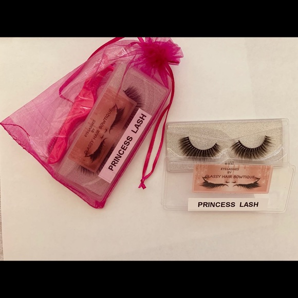 Eye lashes - Picture 3 of 9